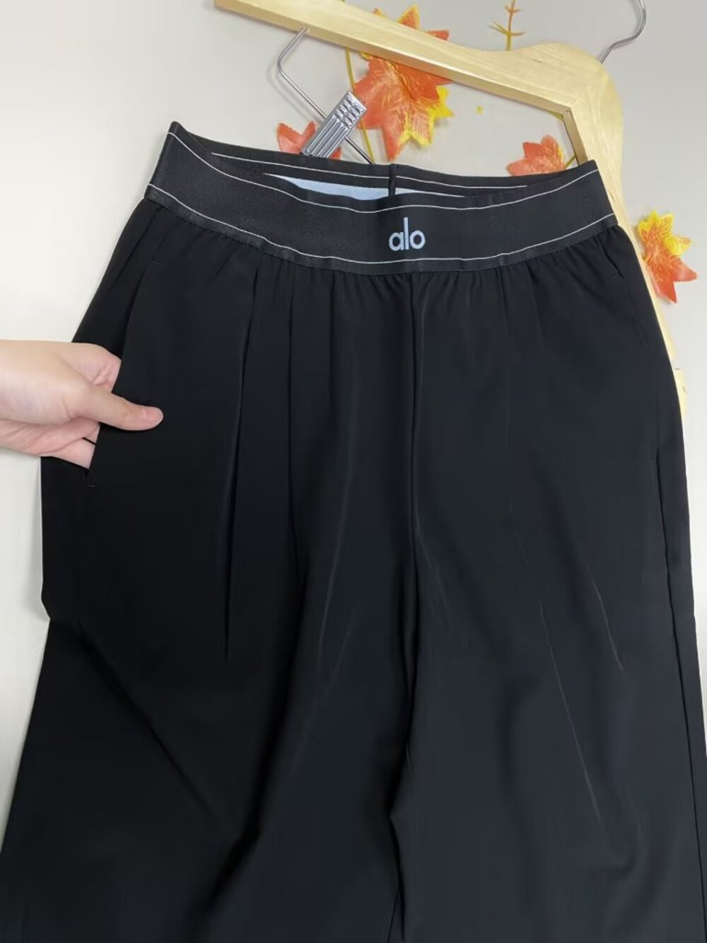 ALO Yoga Suit Up Trouser Black Wide Leg Pants ,NWT,30" Inseam,Bestseller🤗🛍 - Picture 3 of 8